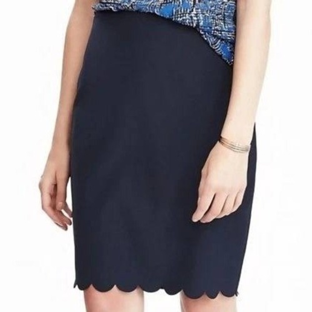 Banana Republic Navy Blue Crepe Scalloped Hem Mini Skirt 8 Lined Academia Twee‎